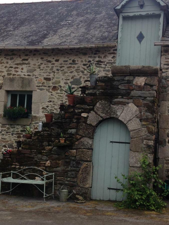 Le Petit Chateau, Matisse Noyal-Pontivy Exterior photo